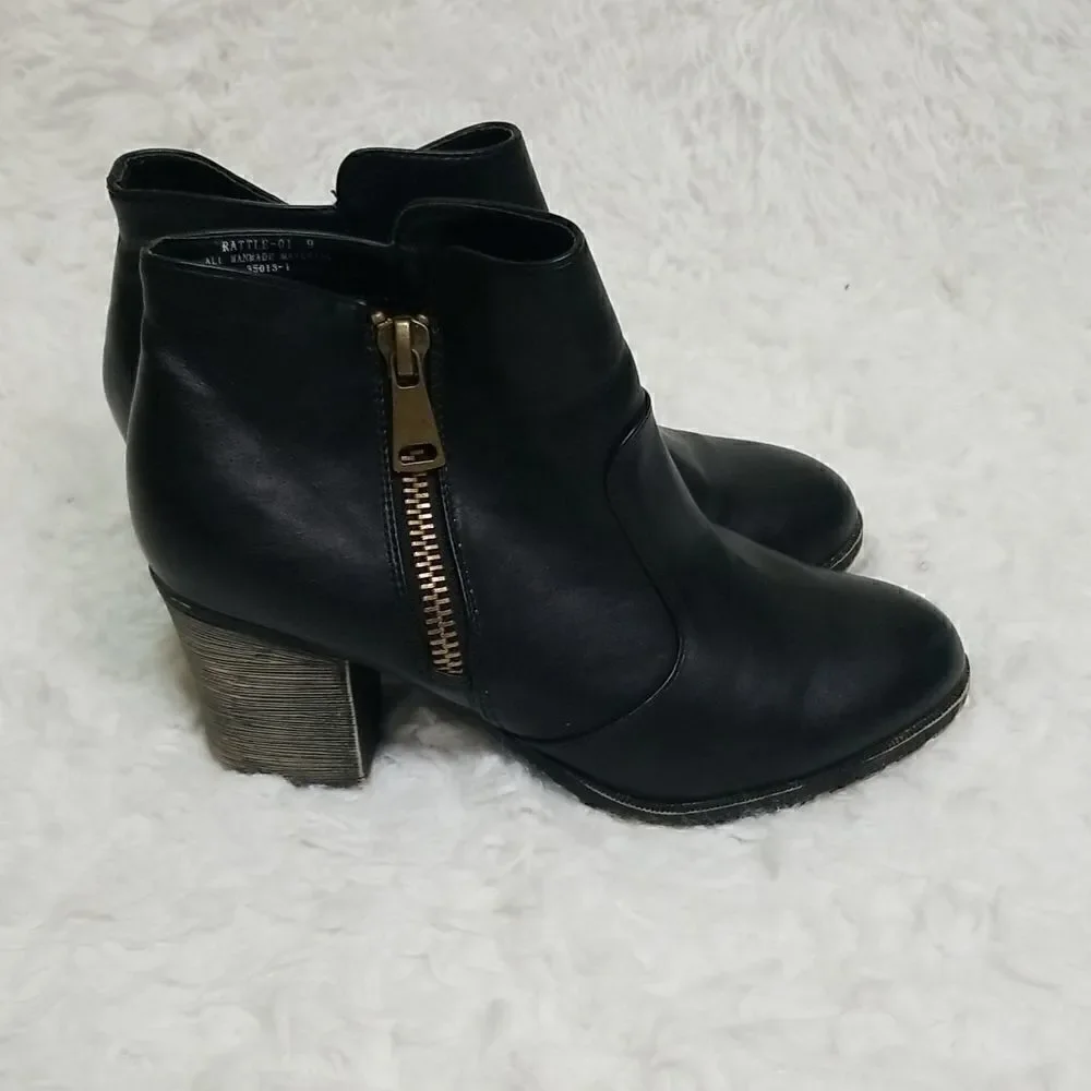 BAMBOO Black Ankle Booties size 9